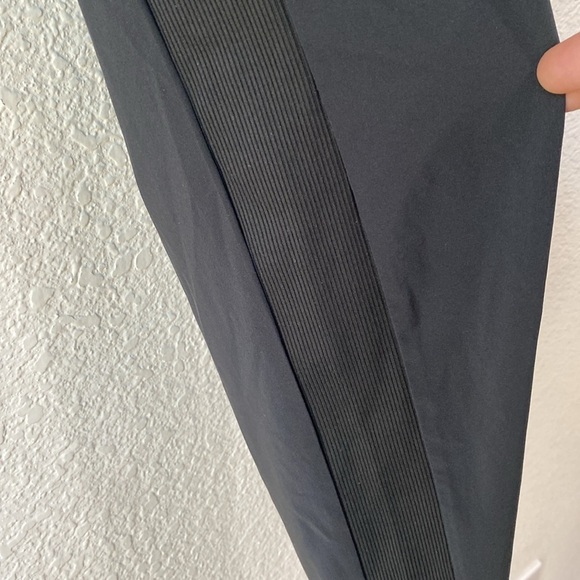 Athleta Women's Black Brooklyn Ankle Casual Travel Pant Sz 8 - Picture 5 of 9